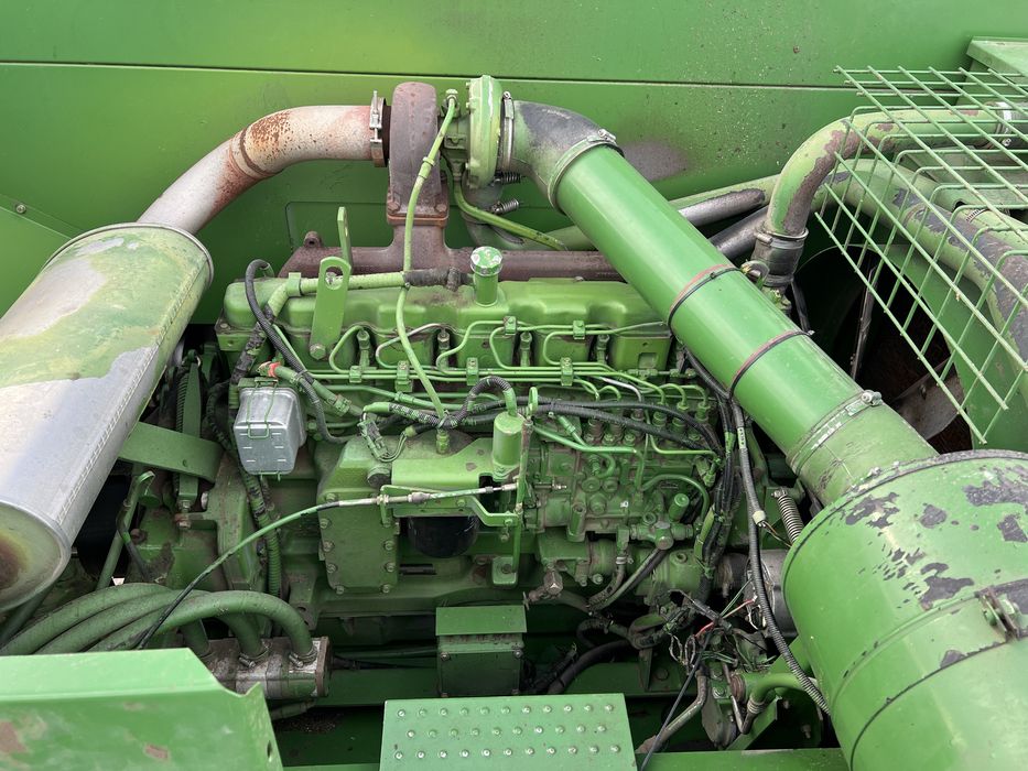 Прадам комбайн John Deere 2066