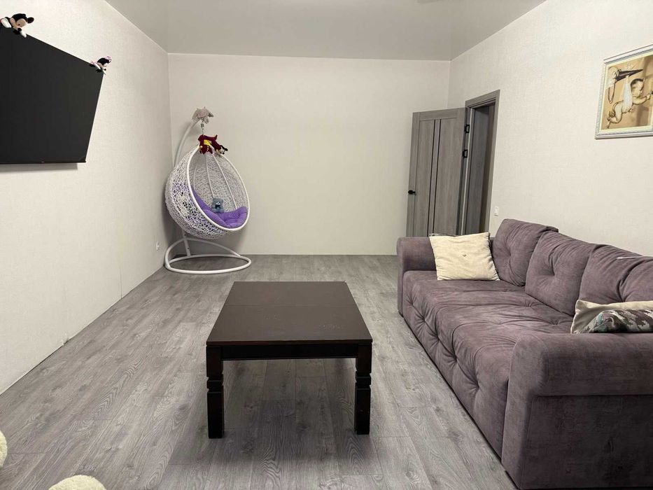 Святопетрівське 2 кім квартира з меблі техніка Сертифікат розглянемо