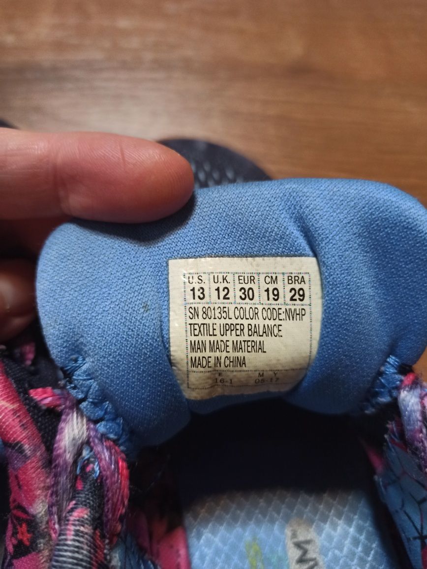 Кросівки Sketchers для дівчинки, довжина устілки 19 см
