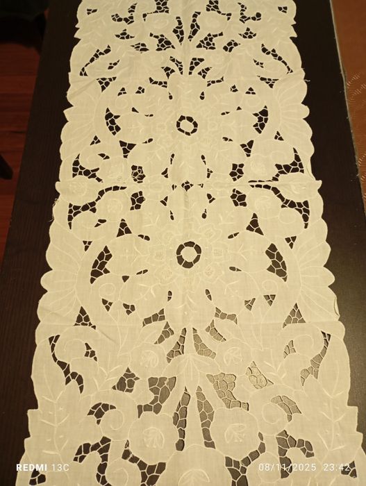 Pano rectangular bordado