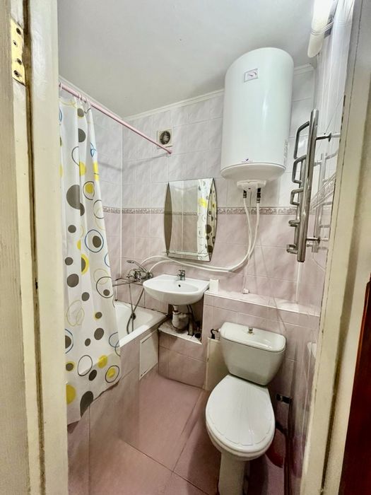 Оренда 2х кім кв. м. Київ,  Харківське шосе 8