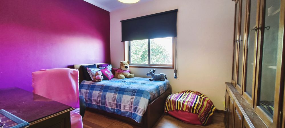 Apartamento T3 com varandas, garagem e sótão