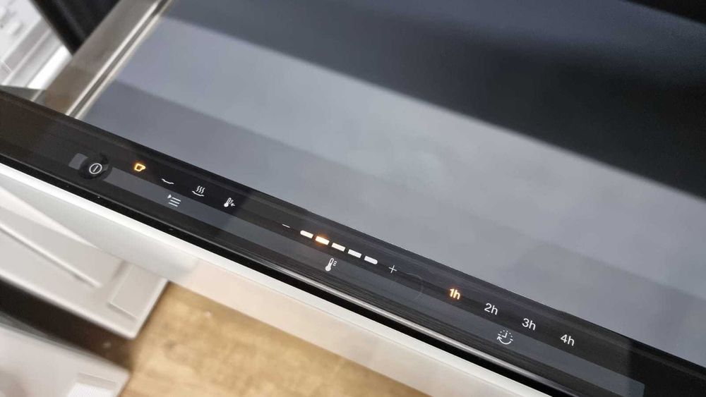 Szuflada grzewcza, do podgrzewania naczyń Miele ESW 6214, Biała