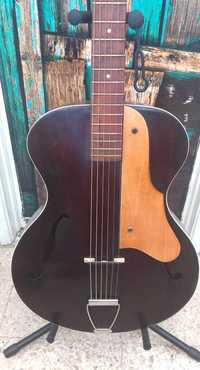 Guitarra rara Archtop 1960