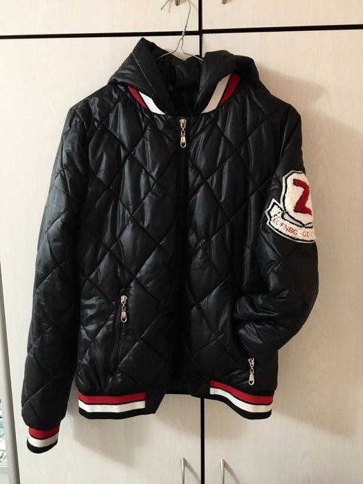 Куртка  евро зима , демисезонная утепленная. На рост 140-155 см.