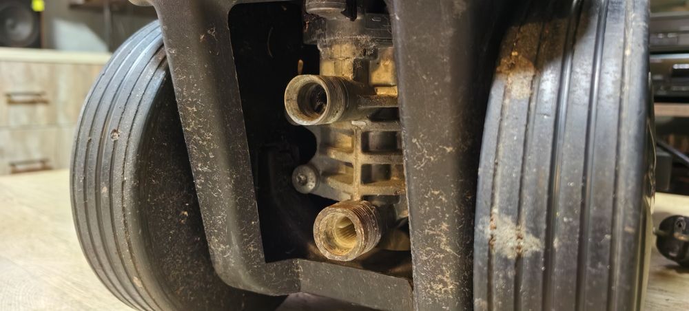 Мийка високого тиску Karcher 620m