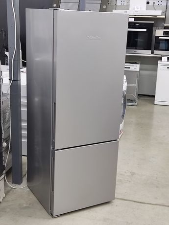 Холодильник Miele KD 26022. 1.6 метра.