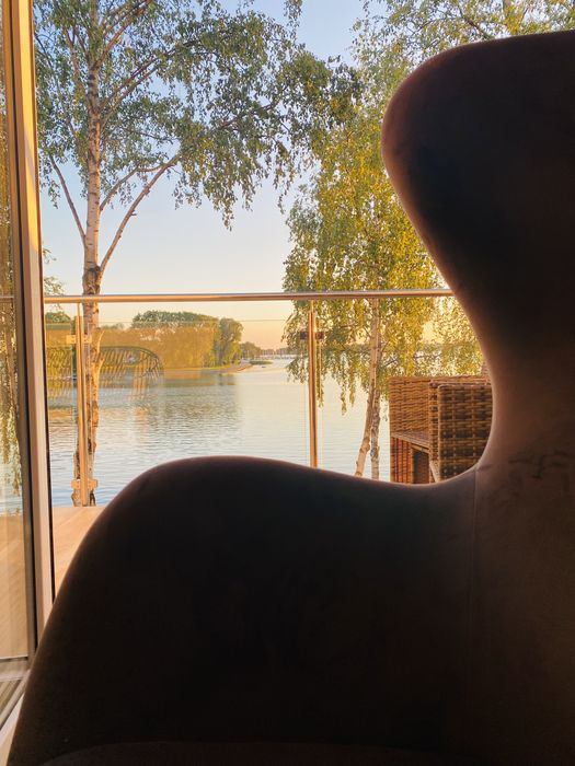 Apartamenty nad jeziorem Nocleg Mazury Ostróda MoLoo Apartament