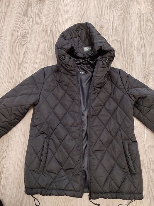 Жіноча куртка як нова