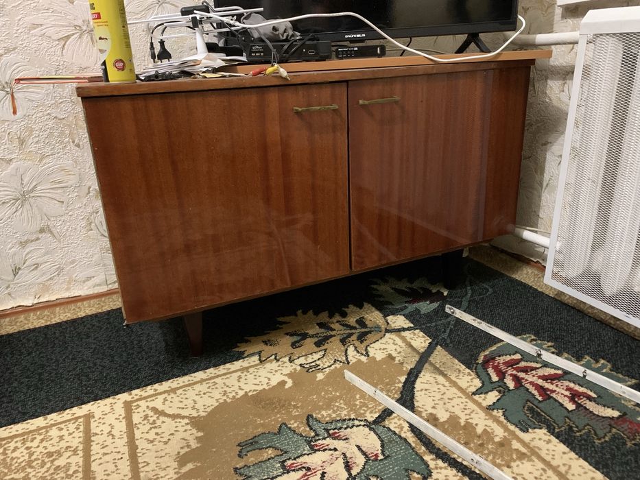 Тумбочка Відам даром