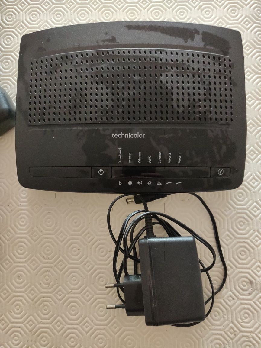 Antenas, cabos, modem