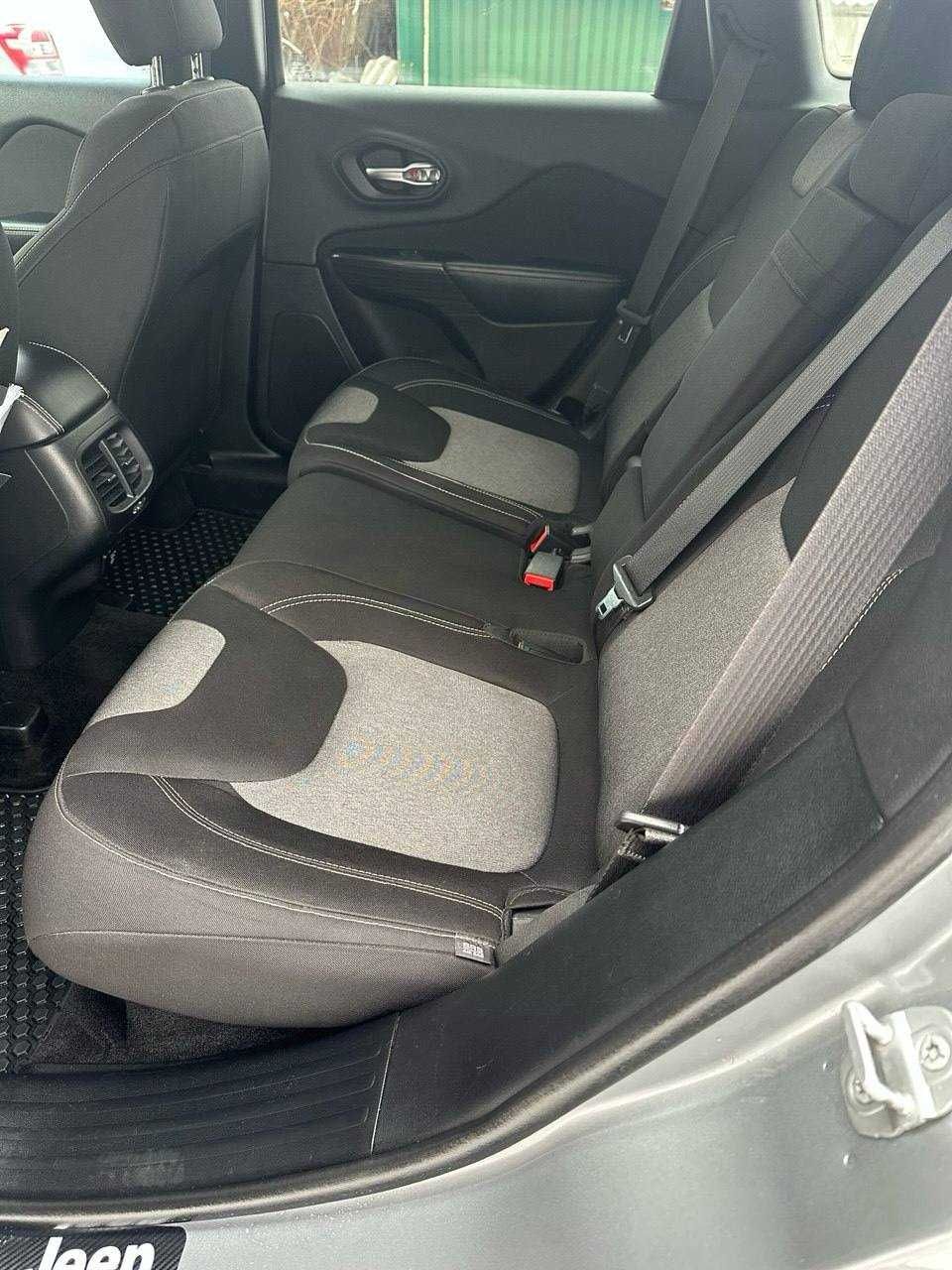 Jeep Cherokee KL 2,4 MultiAir2 AT (177 к.с.) AWD, 2014
