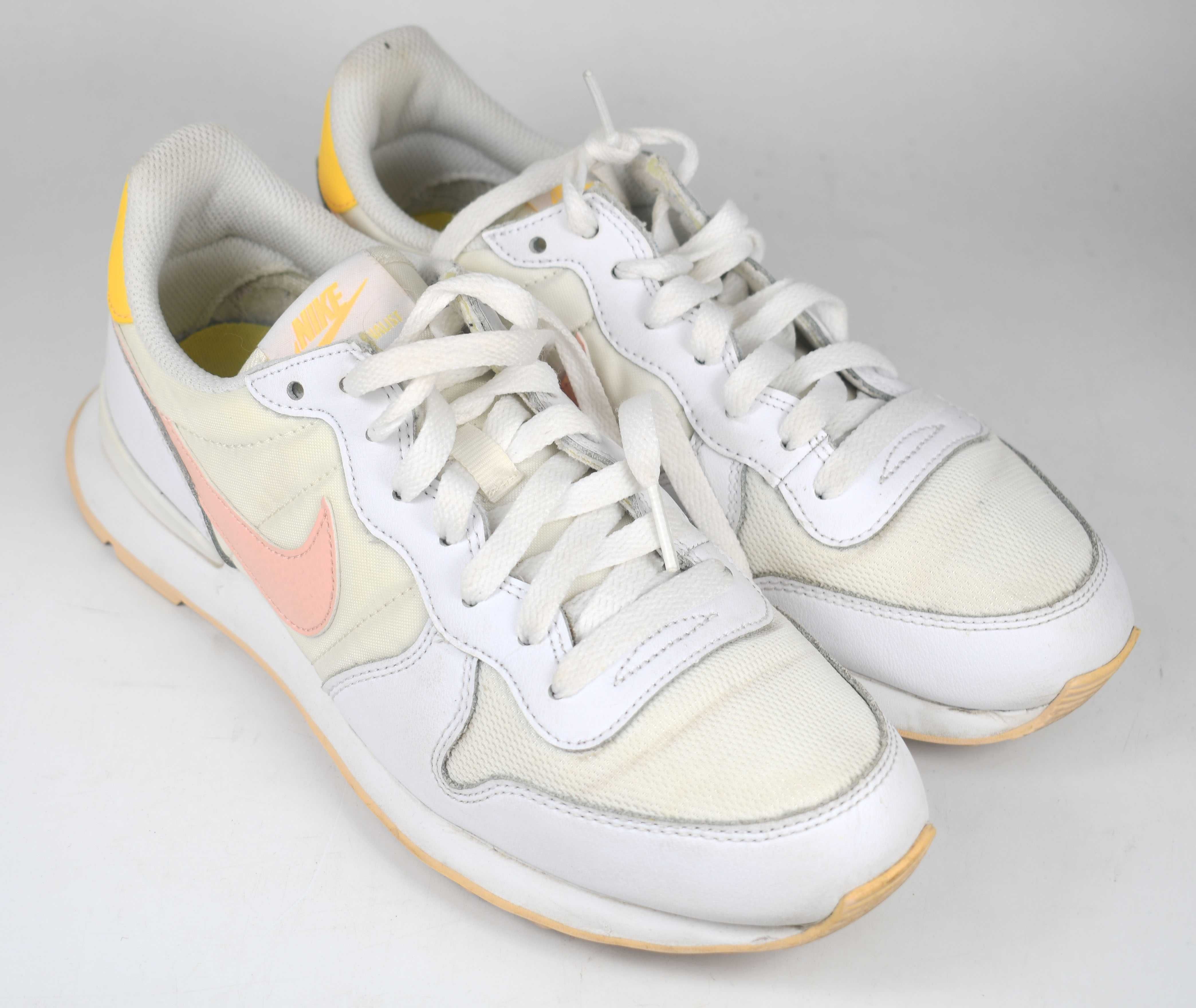 Używane Buty Nike Internationalist DM3076 roz. 39