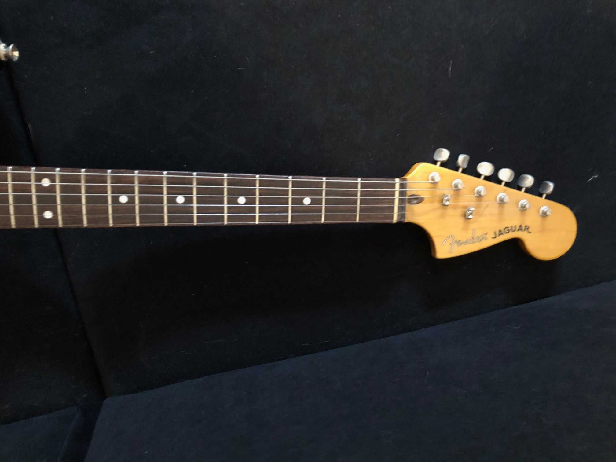 Fender Modern Player Jaguar 2012