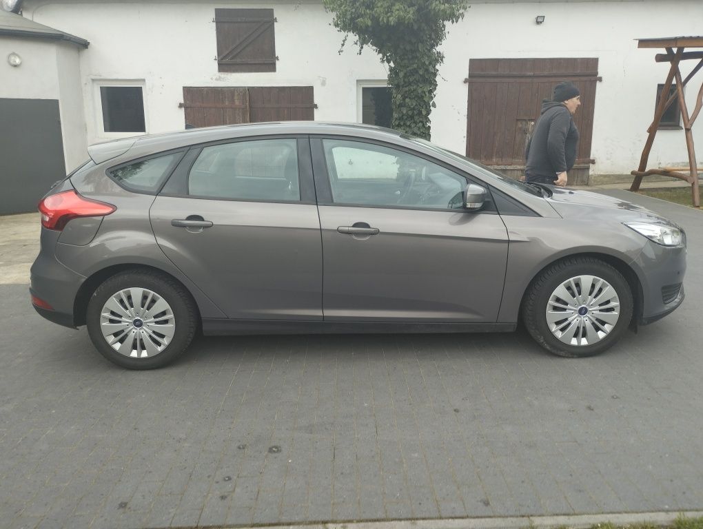 Ford Focus 1.0 benzyna. 74 tyś przebieg.