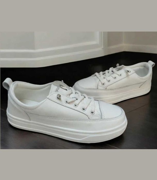 Білі кросівки кроси кеди шкіра Bearpaw