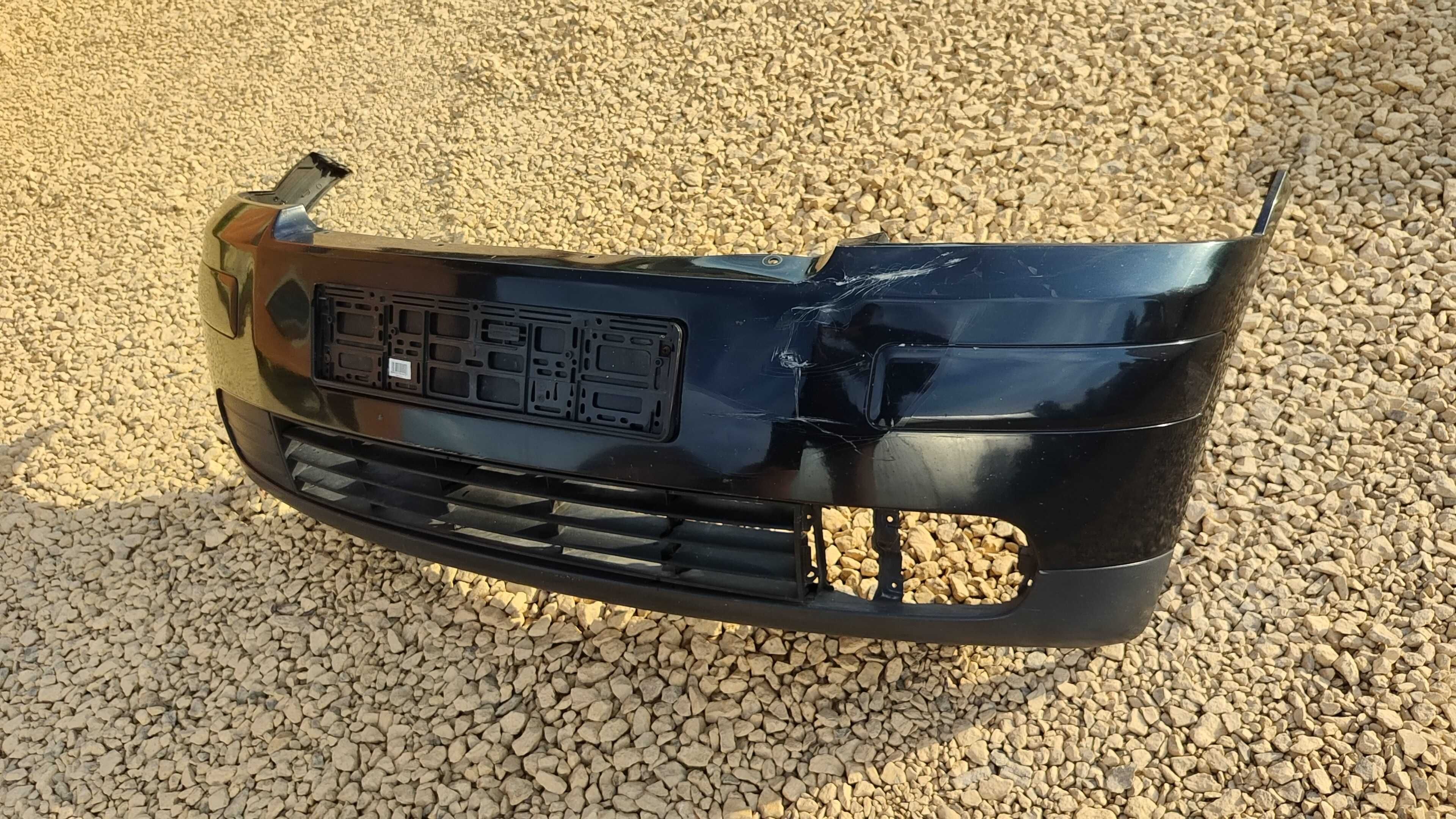 Zderzak przód Audi A2 8Z 99-05.r Kpl kratki