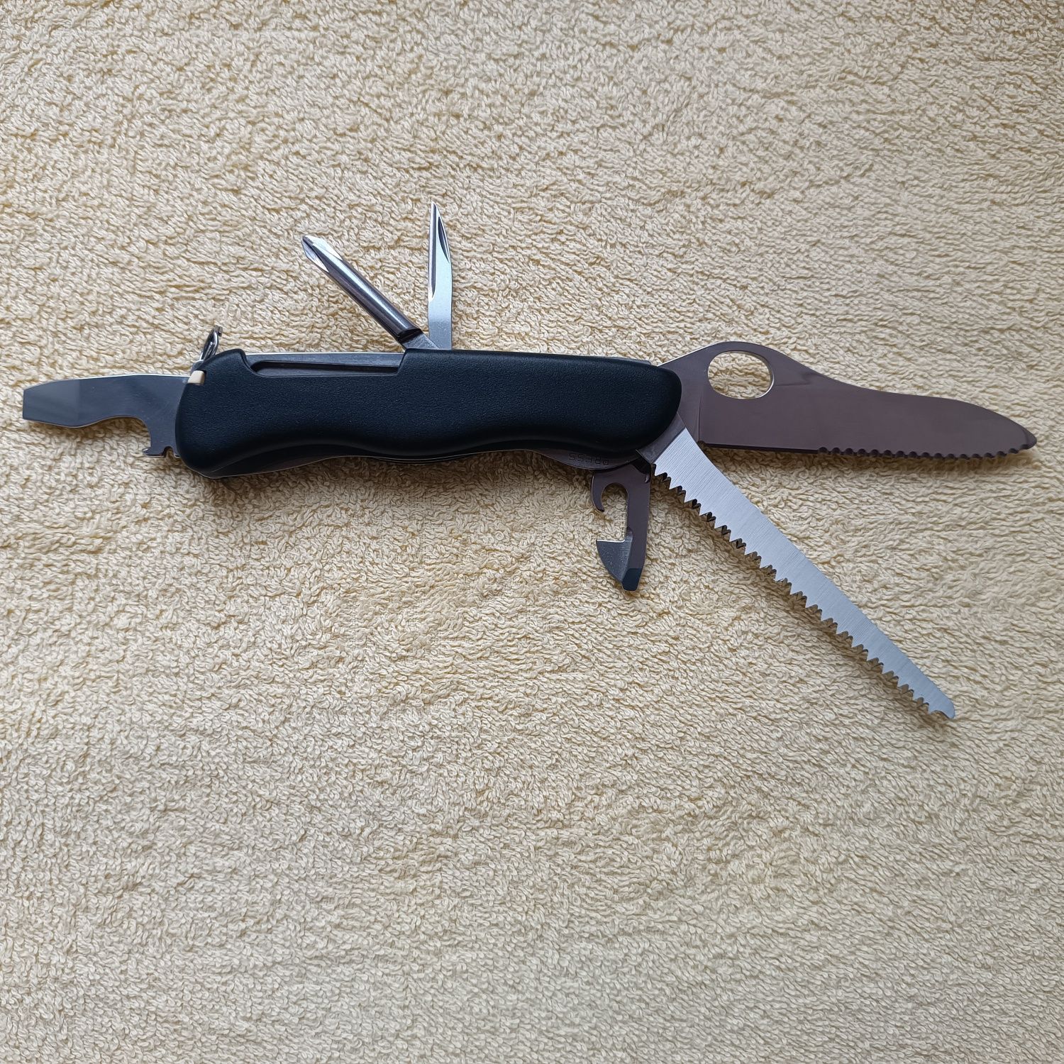 Victorinox Trailmaster One Hand