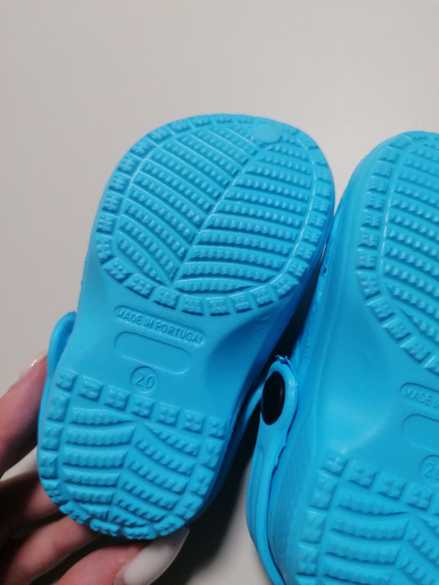 Sapatinhos Azuis estilo Crocs de Bebé