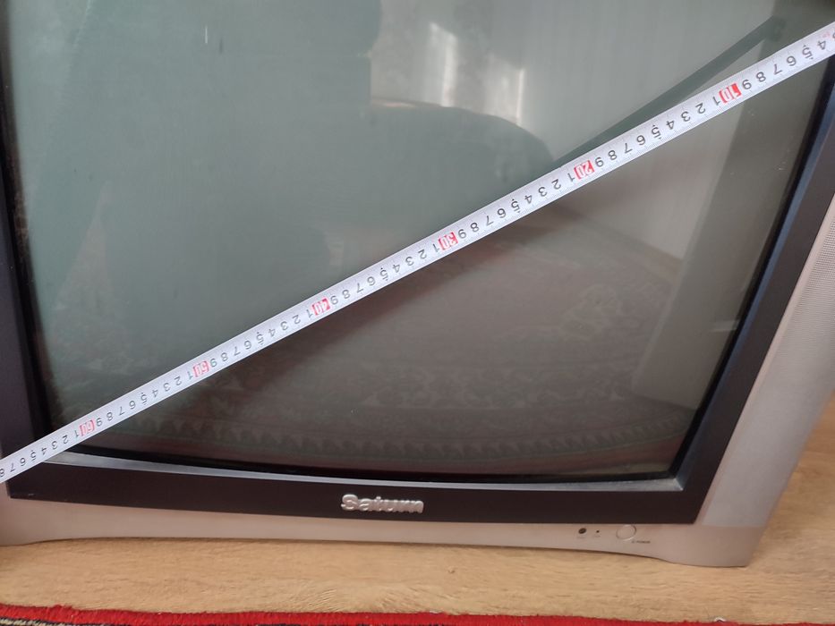 Телевізори Saturn та LG