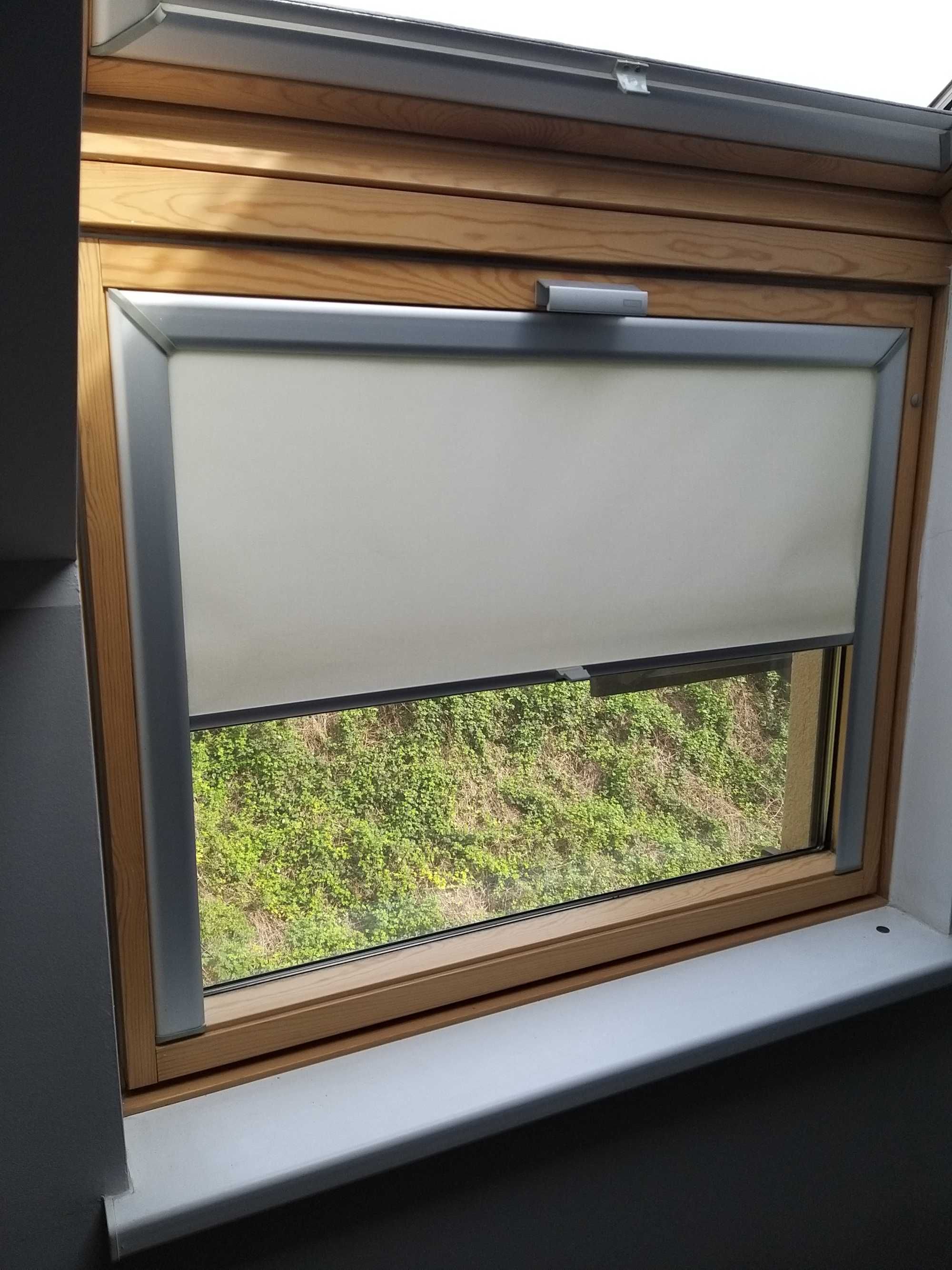Rolety okienne do okna połaciowego Velux - 2 sztuki