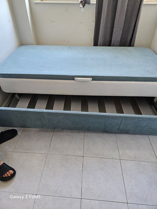 Cama  solteiro com armazenamento