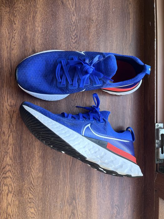 Кросівки 41.5 розмір Nike react оригінал