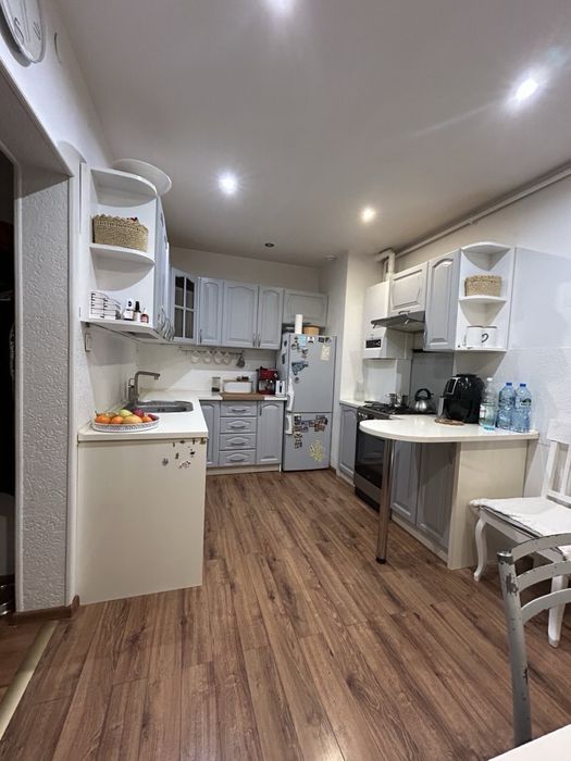 Dom z działką i grażem w centrum Izbicy