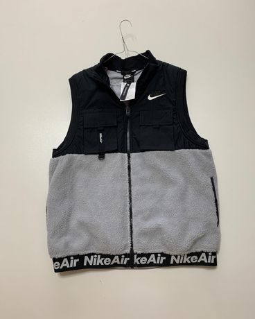 Жилетка безрукавка НОВА Nike,adidas,new balance