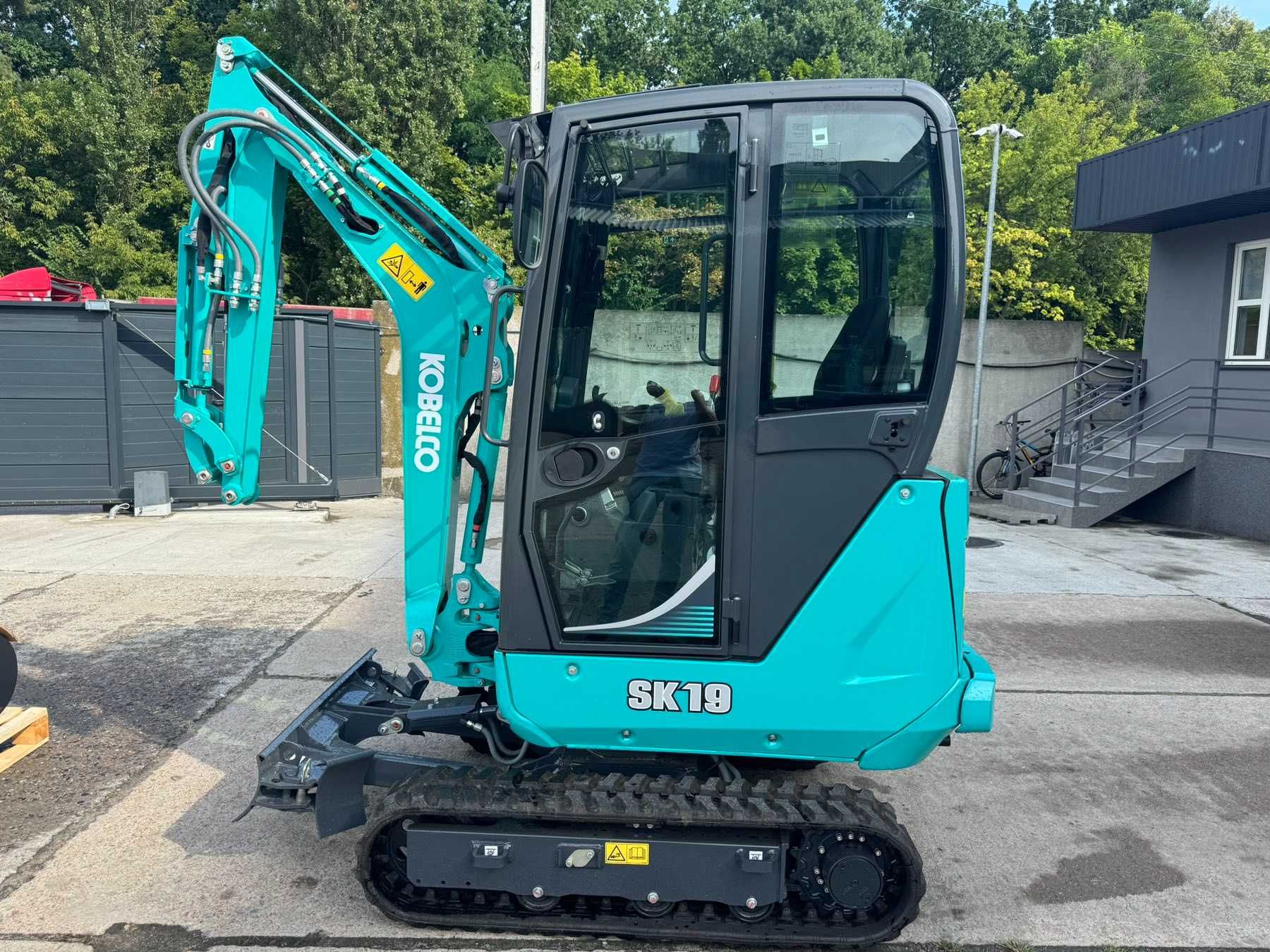 Новий міні екскаватор KOBELCO SK19 2 тони Японія JCB CAT KUBOTA
