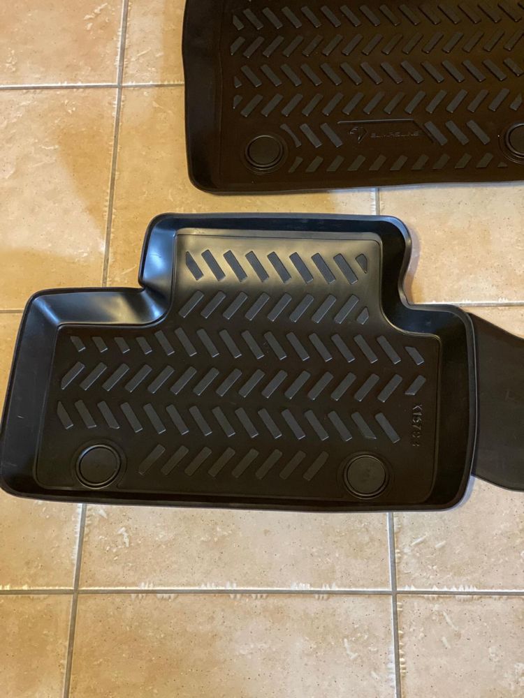 Conjunto de tapetes de borracha de design 3D, para Renault Captur