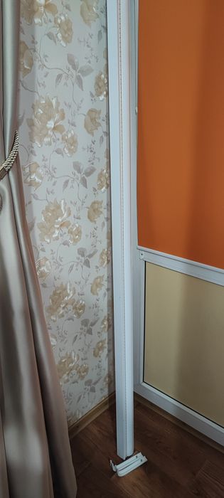 Карниз белый (2 м) для занавески