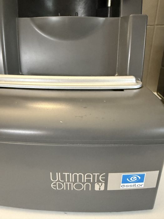 Automat szlifierski optyk Essilor Gamma ultimate edition