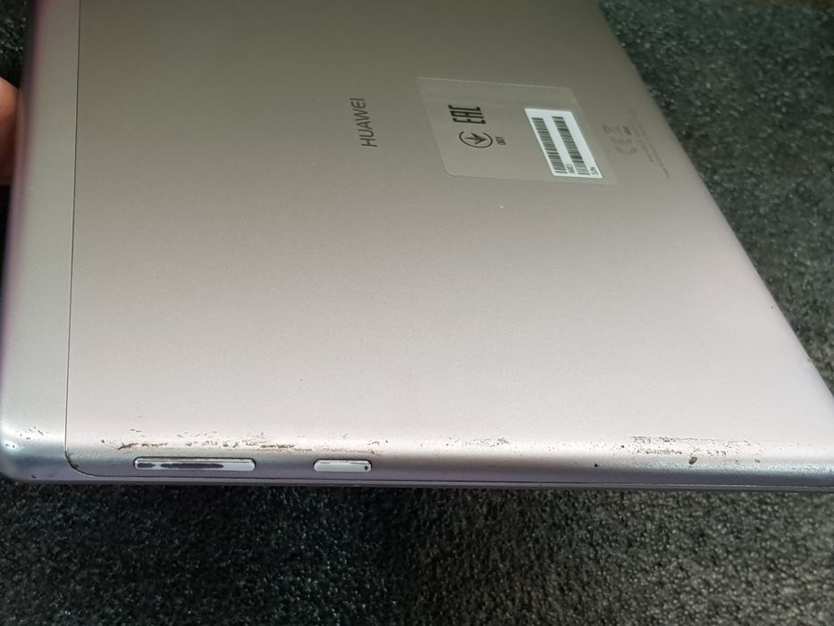 Планшет Huawei Mediapad T3 10 LTE (AGS-L09)
