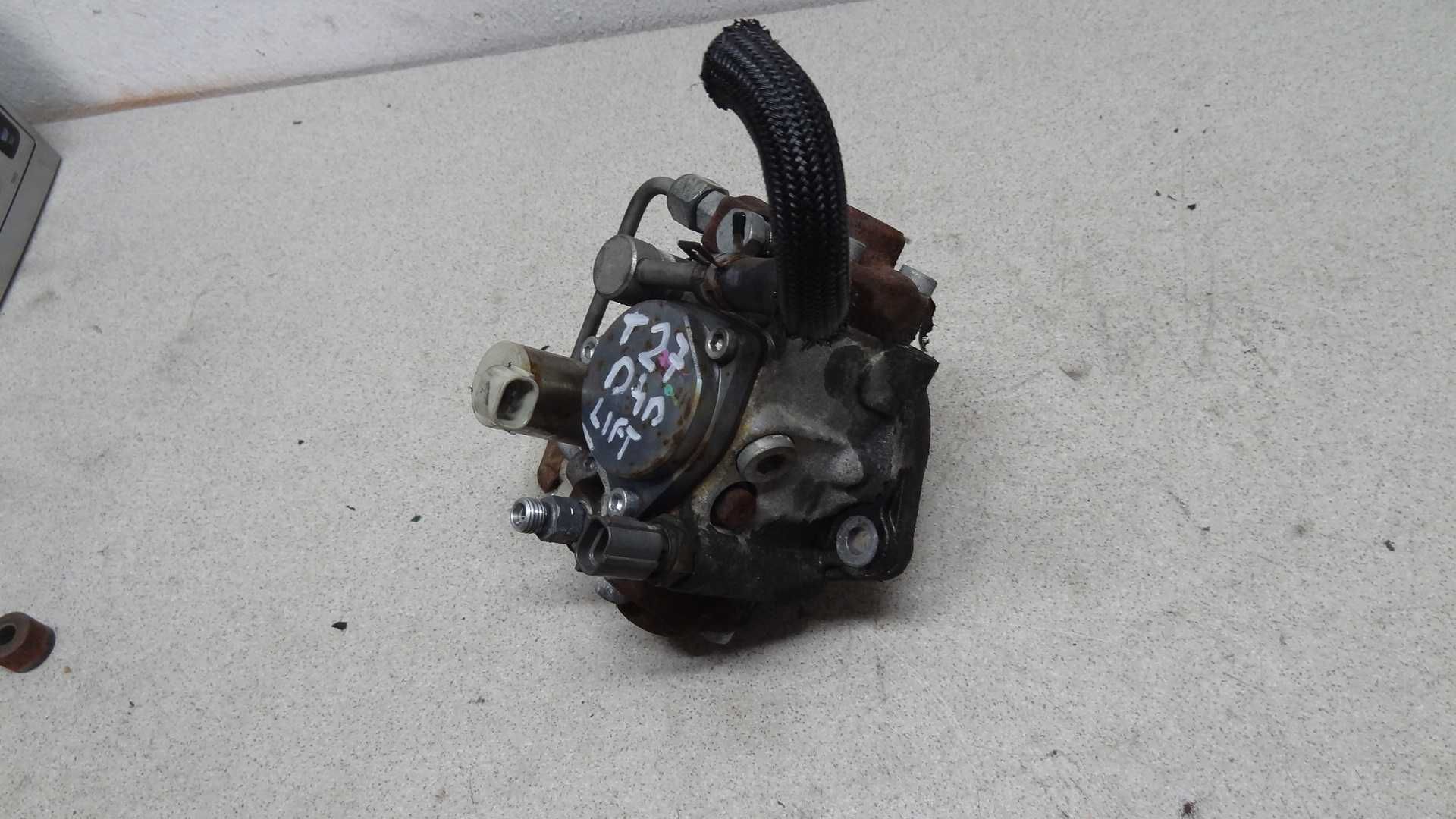 Toyota avensis T27 2.0 D4D pompa wtryskowa 22100_0R040