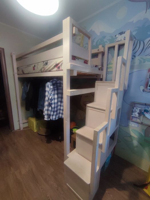 Ліжко-горище з цільної сосни