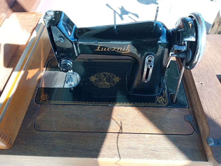 Sprzedam maszynę do szycia