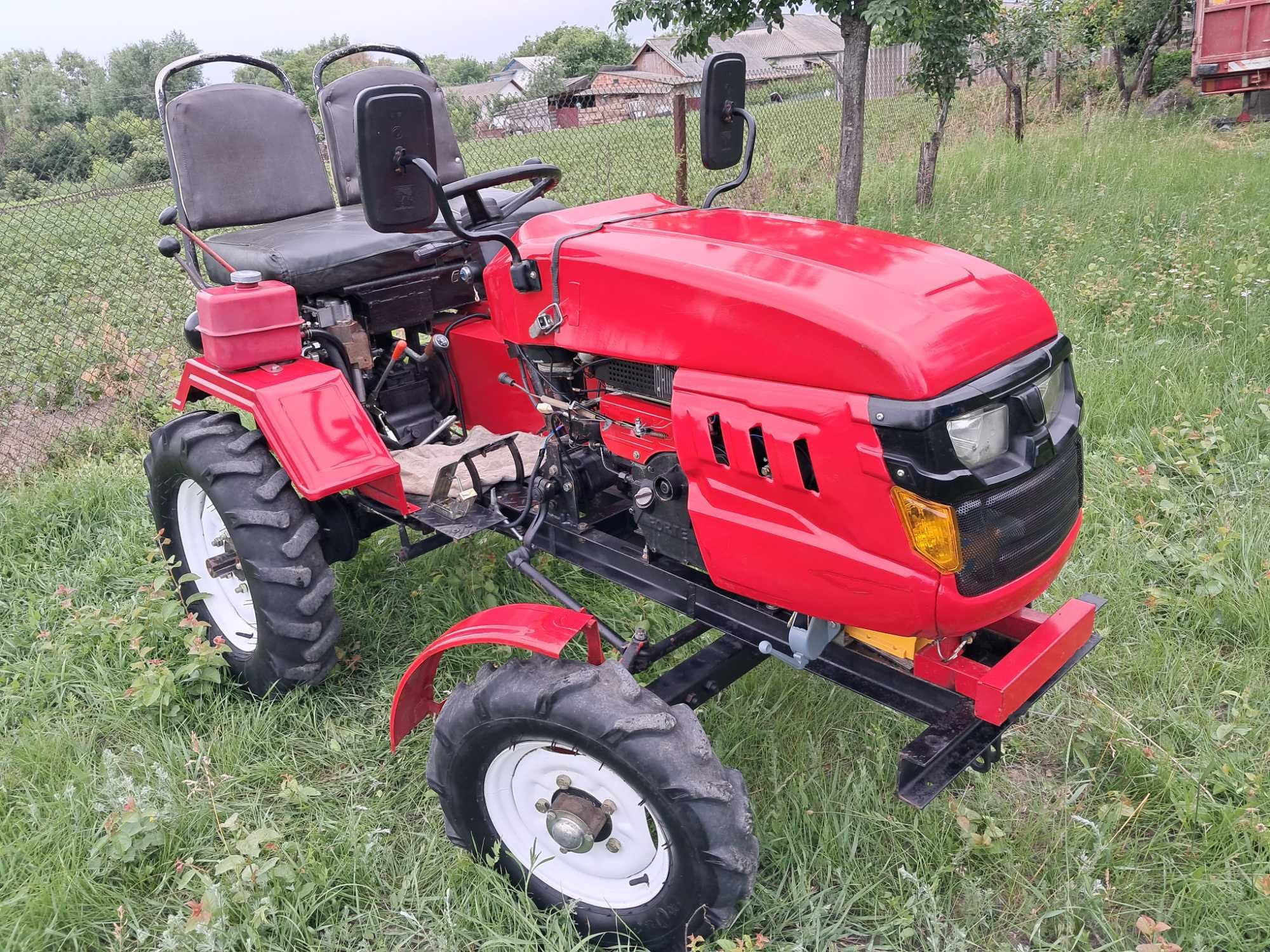 МініТрактор FORTE MT-161LT 15л.с в комплекті фреза, копалка, косілка.