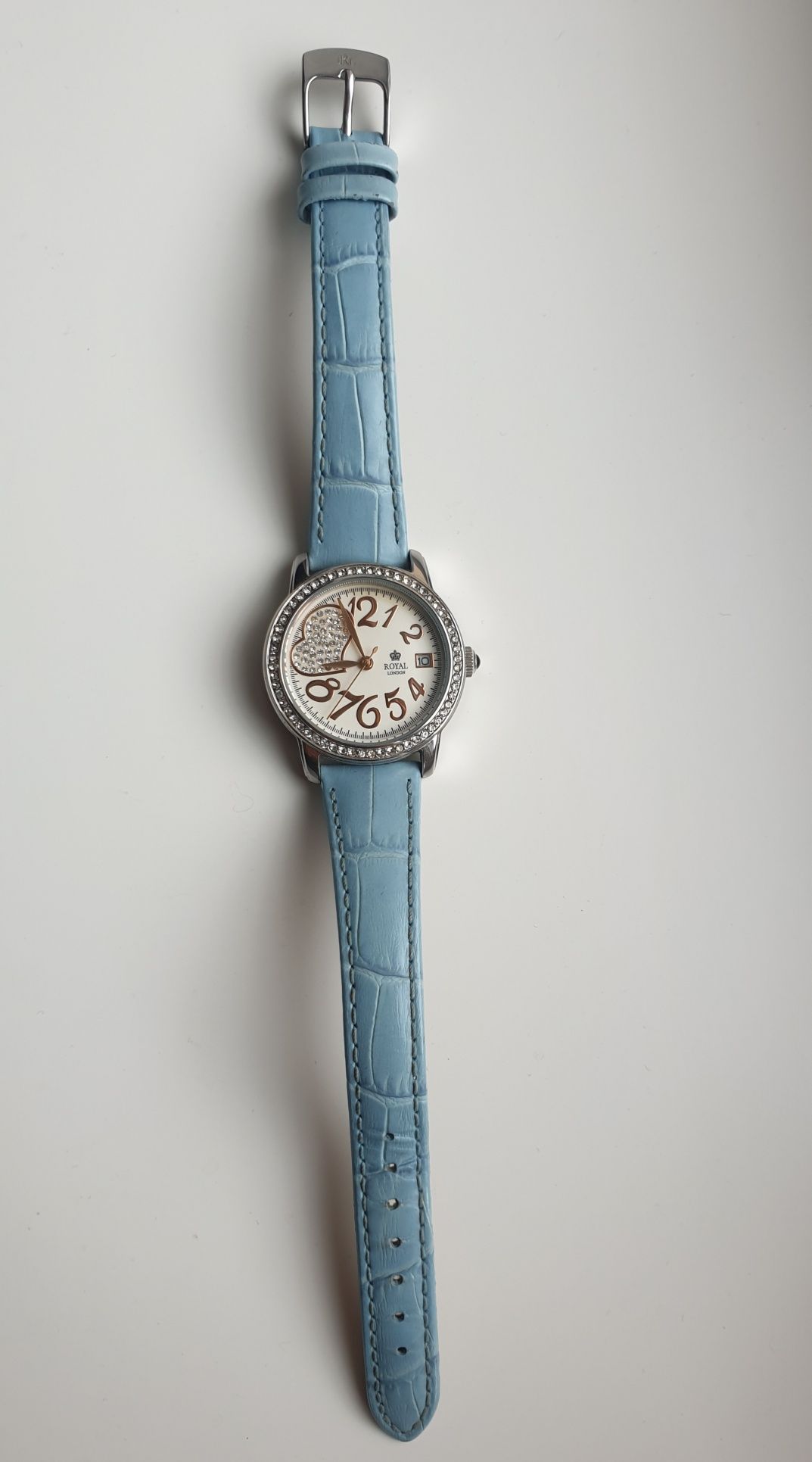 Женские часы Royal London