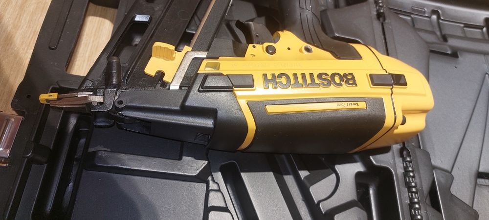 Нейлер.Фінішний цвяхозабивний пістолет 15Ga. 29mm-64mm