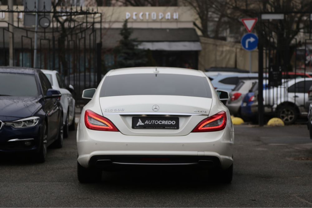 Продаю автомобіль Mersedes-Bens CLS500