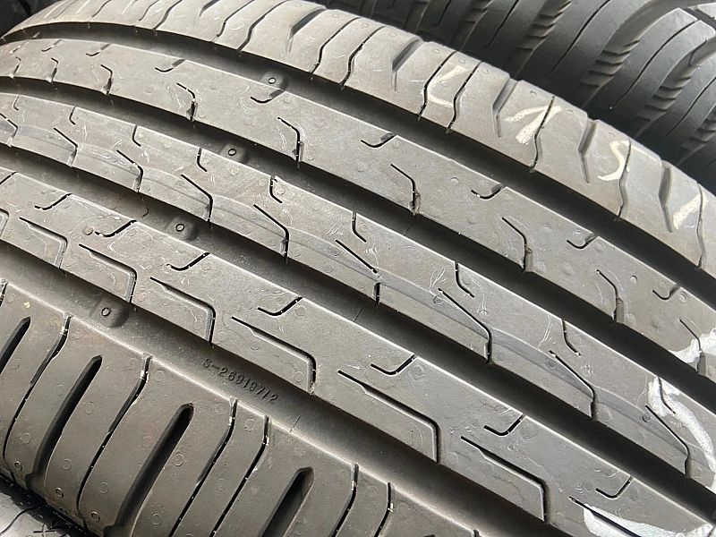 215/55/18 Continental EcoContac 6_5,8mm_2szt_(541)