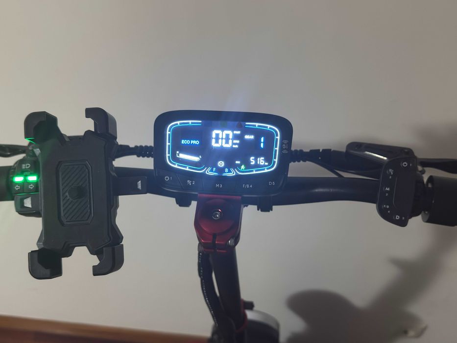 DE 27 A 10 DE NOVEMBRO 34% DE DESCONTO Trotinete motor 6000W 60V 38 Ah