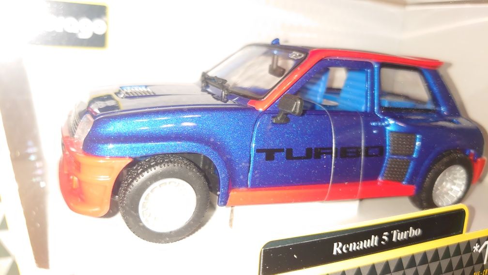 Bburago Renault 5 w skali 1:24 Burago