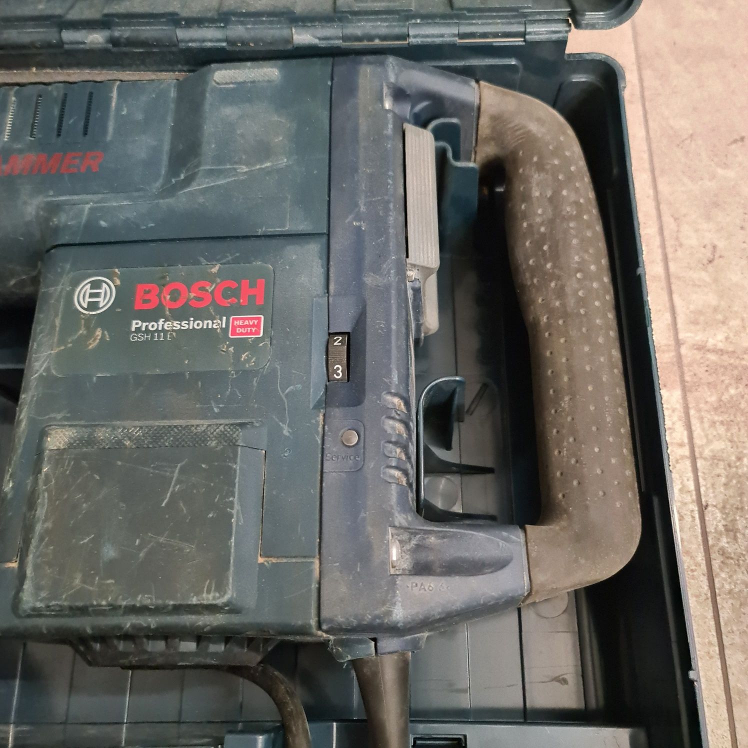 Отбойный молоток Bosch gbh 11 e.