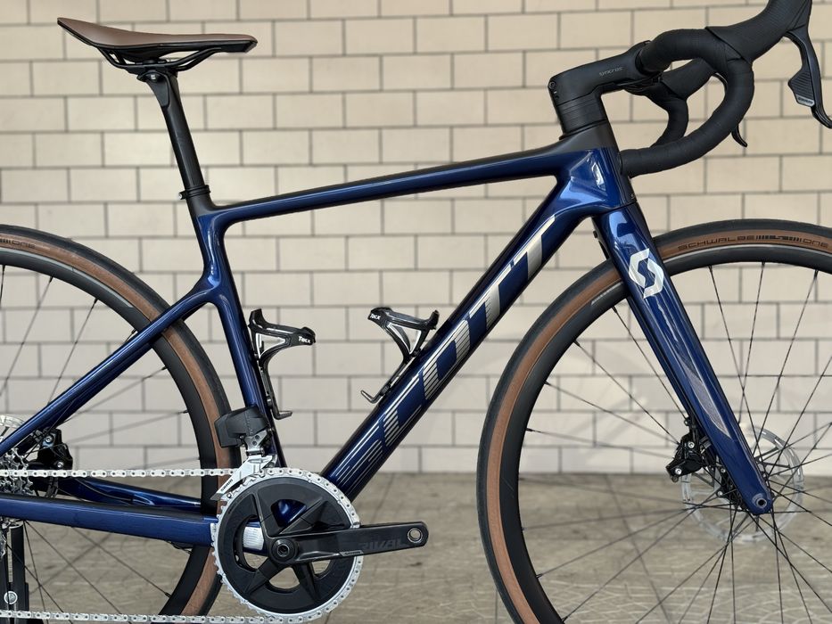 Bicicleta Estrada Scott Addict 10 / XS