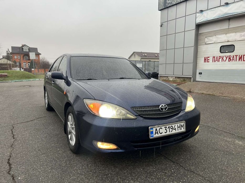 Продам Toyota camry