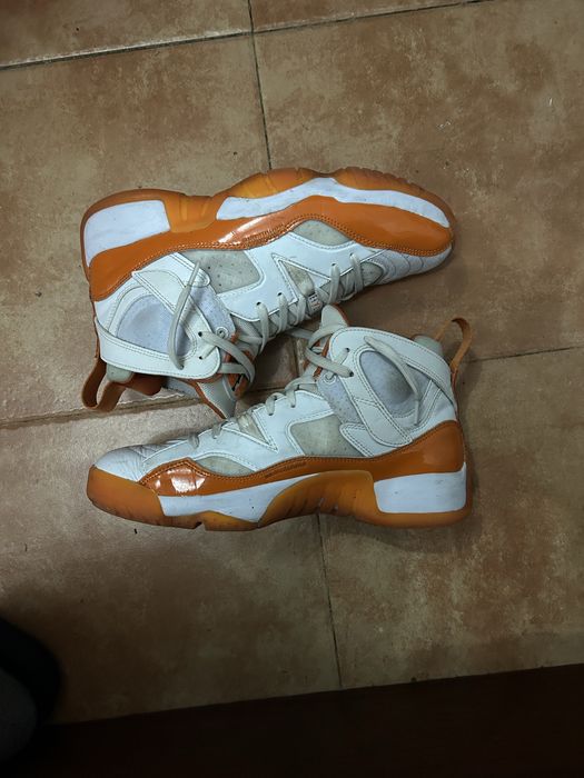 Jordan Two Trey Laranja n42,5