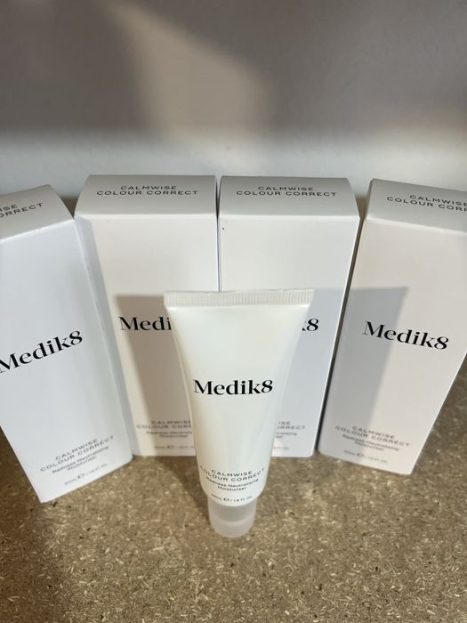 Medik8 CALMWISE COLOUR CORRECT крем коректор від почервонінь розацеа