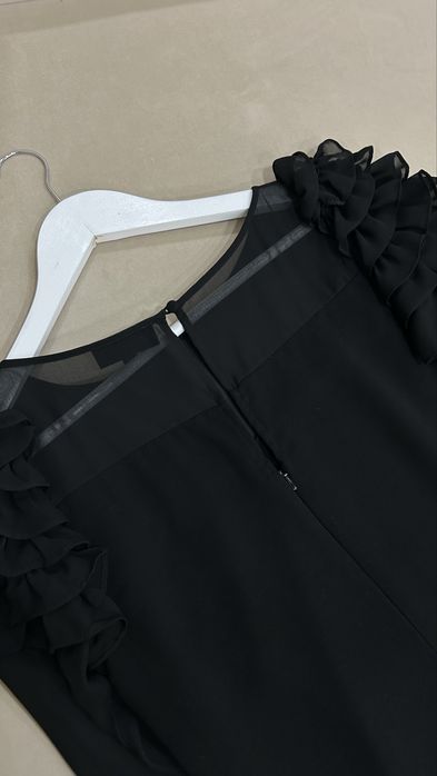 Вишукана вечірня сукня